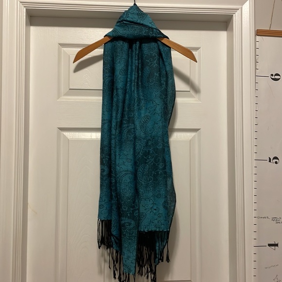 Pashmina scarf / wrap - Picture 2 of 4